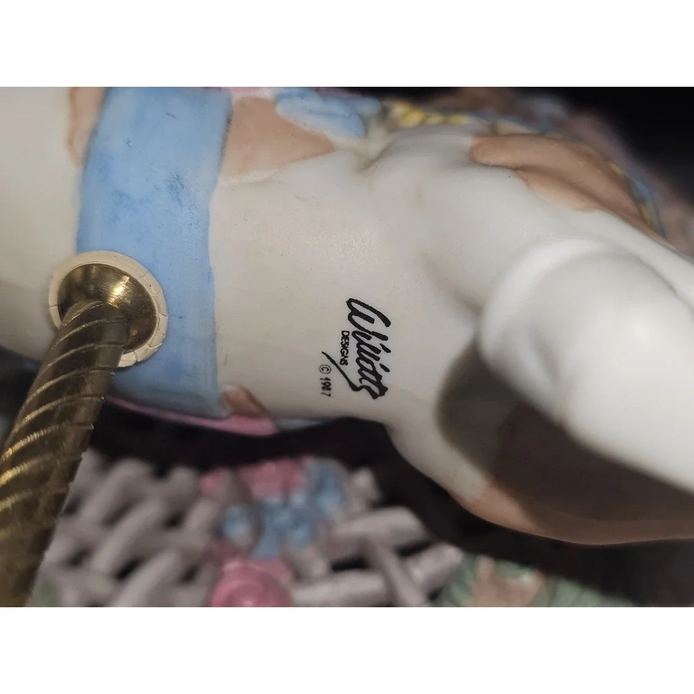 Beautiful Willetts Musical Carousel Horse Memories 